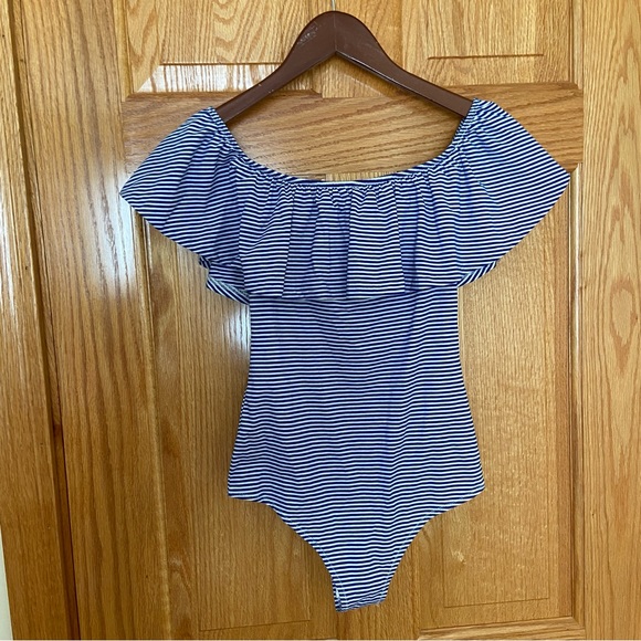 J. Crew off the shoulder ruffle bodysuit Blue and white striped - XS - NWT - Picture 4 of 8